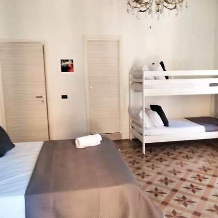 Bed and Breakfast Frizzo House Агрополи Экстерьер фото